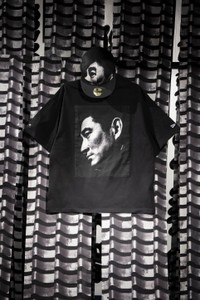 [T-shirt]