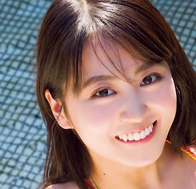 週刊少年チャンピオン51号の表紙＆巻頭グラビアを飾った福井梨莉華さん