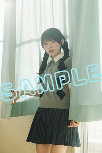 『青木陽菜フォトブック Nostalgia』ゲーマーズ特典複製サイン&コメント入りブロマイド2種（ランダム）