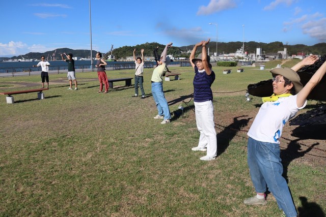 移住者や地域住民の交流の場になっている宇野港ラジオ体操