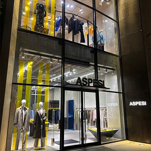 シトウレイ ×  ASPESI_ASPESI TOKYO外観写真　500_2