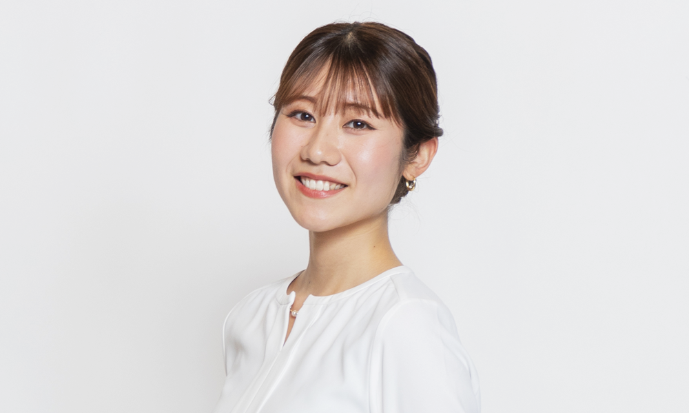 神里 公美子