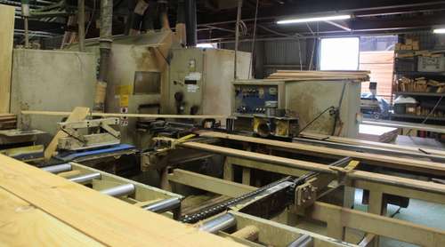 自社工場での加工の様子＝同社提供