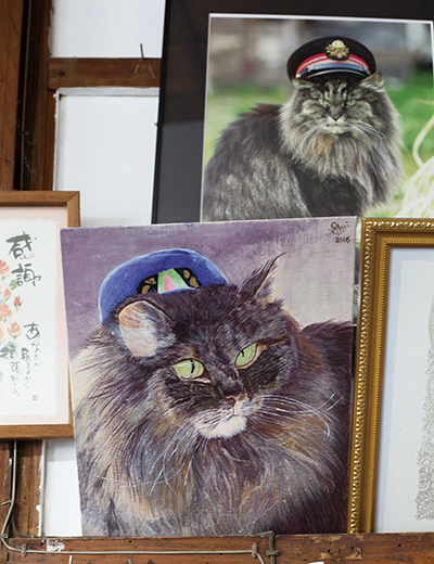 ばす初代名誉駅長は2016年4月22日、老衰により永眠。今でも人々に愛されつづけている