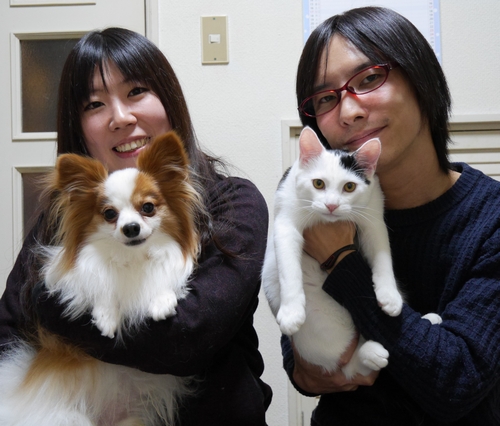 いつも香奈さんが「ノア」を、和也さんが「いろは」を抱く担当