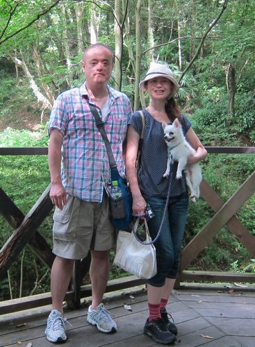 新婚当時の石原夫妻とココ