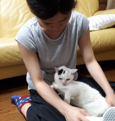 夕起子さんに甘えるベル