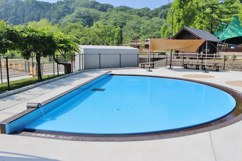 小型犬専用（8kg未満）の「ドギーズプール」