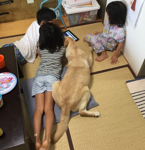 「私もいれて」「どうぞどうぞ」