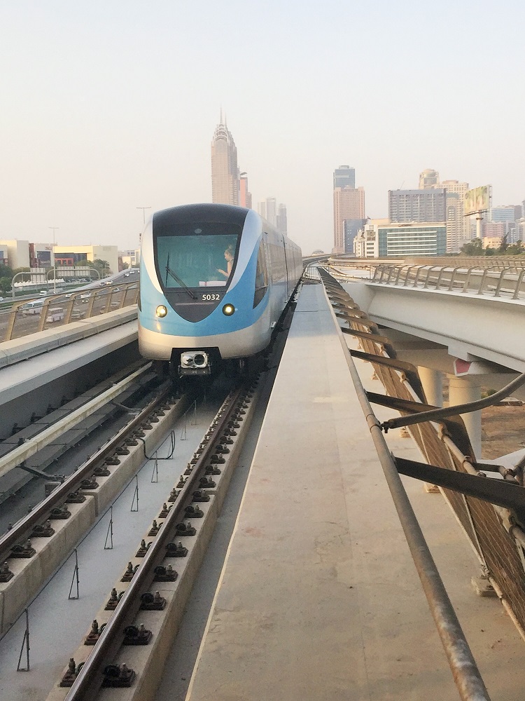 メトロは時刻表通りに来ます