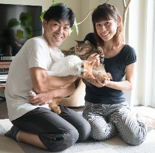 ご主人はどこか福ちゃん似？　写真＝上村雄高
