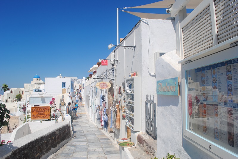 イアのショッピングストリート。ハイセンスなセレクトショップが多め