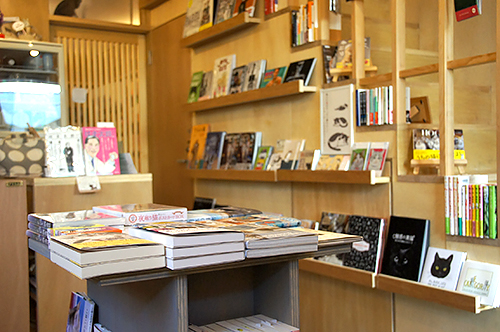 「Cat's Meow Books」で