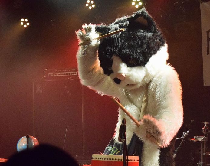 見事な太鼓のバチさばき