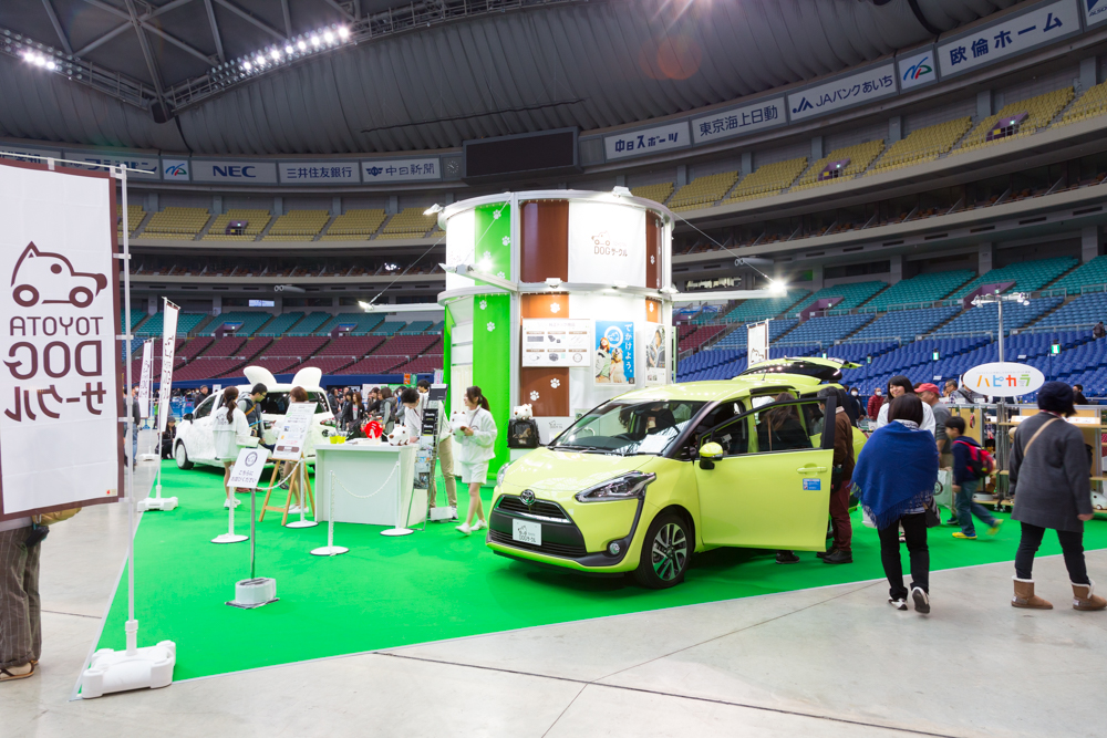 大人気シエンタも展示されました。