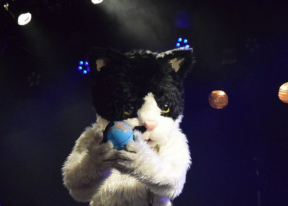 地球儀を見て、やって来ました！